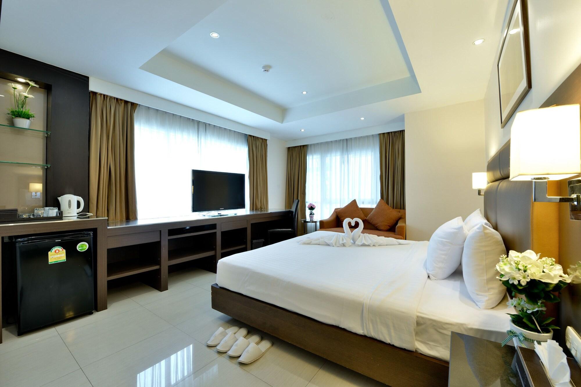 HOTEL PRESTIGE NANA | ⋆⋆⋆ | BANGKOK, THAILAND | SEASON DEALS FROM $66